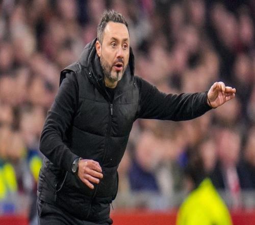 記者：多家俱樂部對德澤爾比感興趣，他是熱刺主帥主要候選人