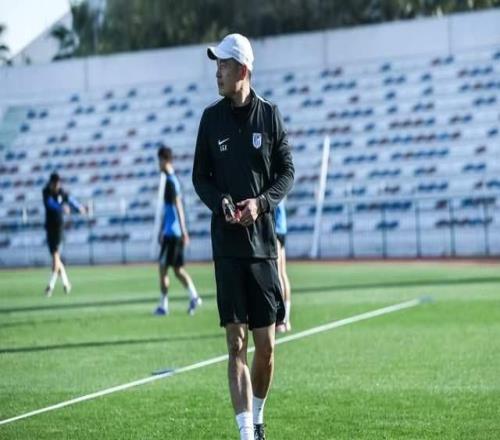 李國旭沒辭職，大連踢海港不拿分準備換帥吧，主場加成是救命稻草