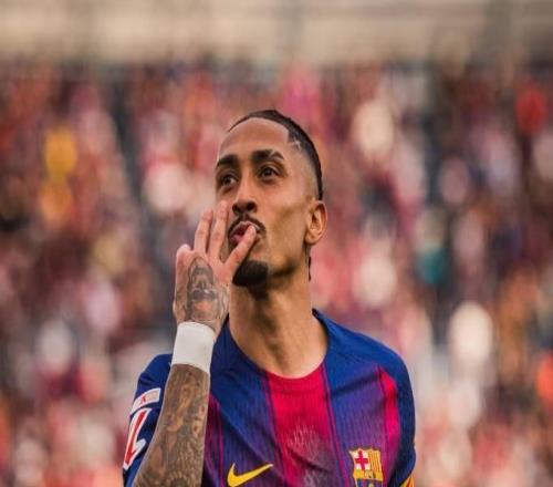 拉菲完成生涯第3帽，且為近50年第2位西甲對塞維戴帽巴薩球員