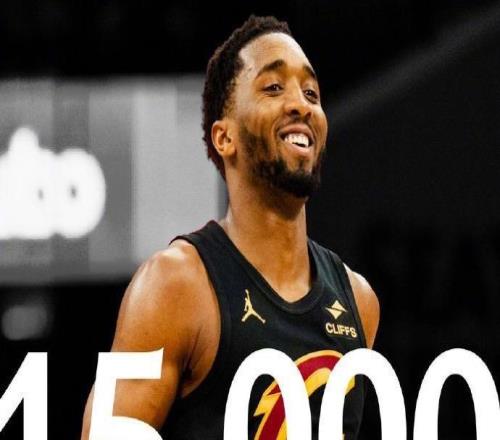 騎士最多落后21分爆冷負獨行俠米切爾15000分里程碑哈登12中4