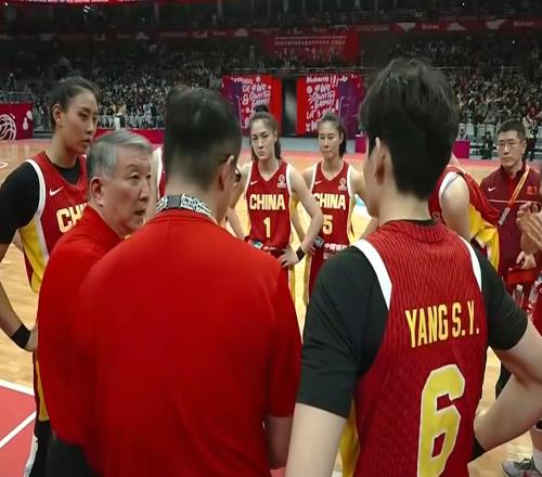 李夢回歸中國女籃出線僅一夜，比贏球更可喜的是宮魯鳴主動求變