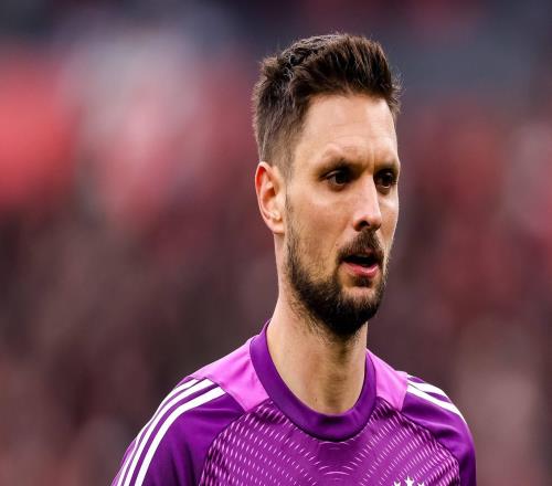 拜仁官方：烏爾賴希右內收肌肌束撕裂三位門將全部受傷