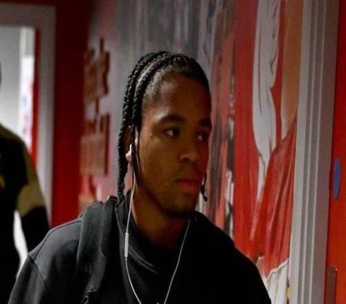 恩古莫哈首次英超首發，斯洛特：他進步很快，也準備好了