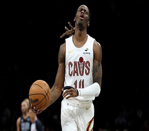 進(jìn)入先發(fā)后的效果一塌糊涂，騎士后場(chǎng)新援難道還是更適合打替補(bǔ)