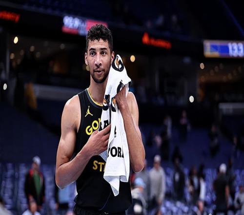 試了幾次也沒試出什么好的效果，勇士還是應(yīng)該堅決果斷將他放棄