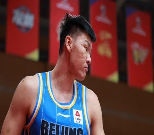 9分鐘0板！正負值10CBA頂薪內線離被徹底棄用不遠了