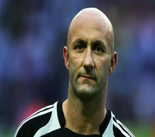 巴特斯希望老東家聘請運(yùn)動心理教授，卡里克要彌補(bǔ)中場防守的漏洞