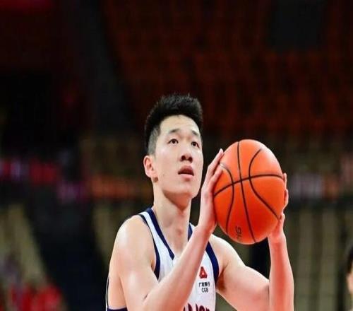 前行無畏202526賽季CBA常規賽第二十六輪客場憾負深圳