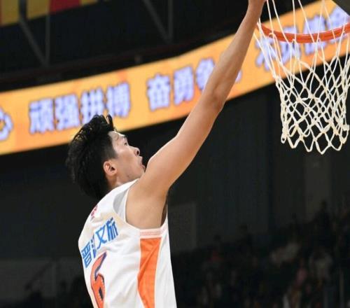 郭昊文趙柏清開局火爆內訌被棄用福建大勝同曦皮特森42+7+7