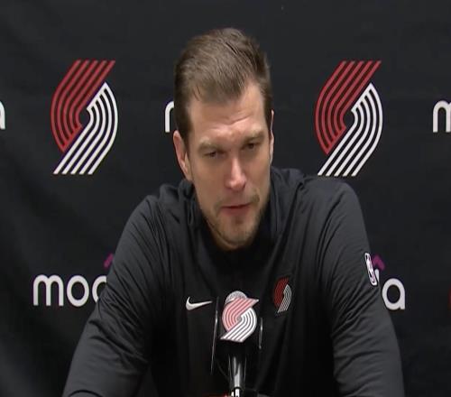 斯普利特：我們很好執(zhí)行了比賽計(jì)劃，但領(lǐng)先松懈的問題要注意