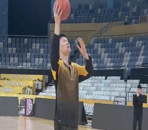 問題不大！王博：胡金秋有登場意愿，但對他的使用我們要保護