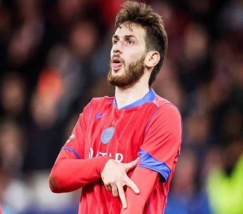 30！金球巨星啞火，巴黎照樣大比分雙殺切爾西，挺進歐冠8強