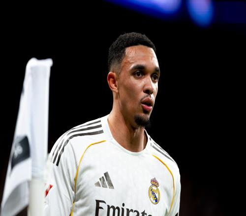 阿諾德：戰(zhàn)勝曼城的爽快感真不賴，畢竟他們可是把利物浦的獎(jiǎng)杯都搶走的扒手_西甲直播