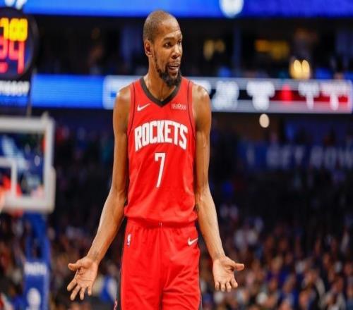 單場7失誤！火箭舊將為KD鳴不平：終結點變組織者，管理層該背鍋