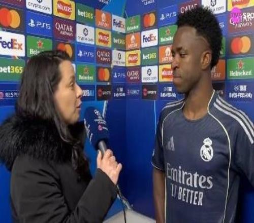 維尼修斯：我不會(huì)太去關(guān)注數(shù)據(jù)，今天我其實(shí)也錯(cuò)過了一些機(jī)會(huì)