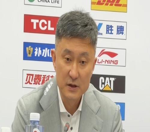 勝新疆發布會！杜鋒與焦泊喬贊防守+分享球，回應崔永熙狀態！