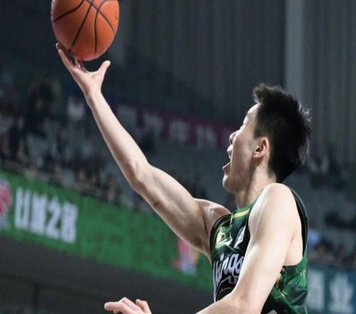 郭昊文內訌門后28+8+8：末節15分率同曦逆轉浙江程帥澎21分