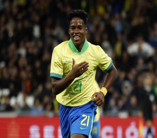 恩德里克分享每周爭奪名額的經歷，入選巴西國家隊為他提供了良好的磨合機會_法甲直播