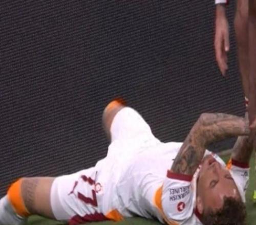 加拉塔薩雷球星遭遇駭人重傷：諾阿朗被擔(dān)架抬離，現(xiàn)場氣氛凝重