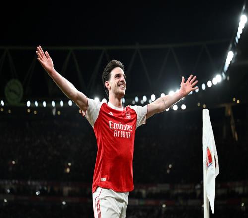 20！埃澤凌空世界波，1.2億巨星建功，阿森納有望直通歐冠四強(qiáng)