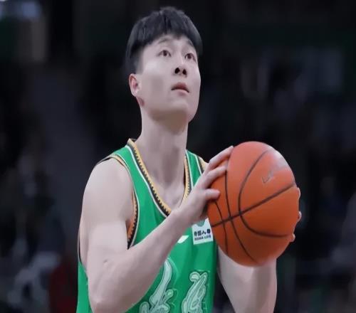 遼寧9786戰勝廣州球員評價：6人優秀，4人及格