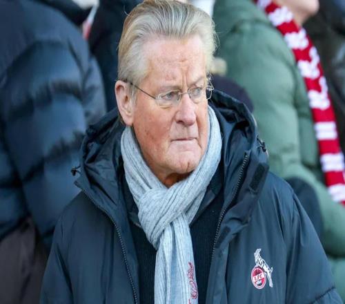 官方：科隆因主場的播報員在對陣多特時發表不當言論被罰8000歐