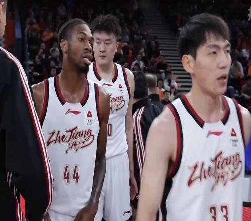 浙江男籃爆冷輸給同曦，青島男籃33分大勝江蘇，深圳男籃輕取天津