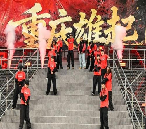 球迷兩極對峙！重慶銅梁龍“票價之爭”：中超俱樂部運營新思考