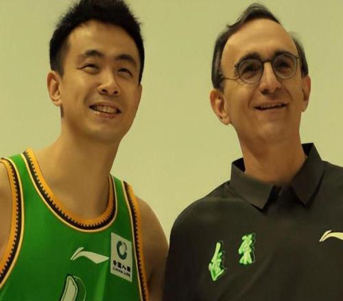 雙喜臨門!一隊勢如破竹,二隊也收獲開門紅,楊鳴見證遼籃重回正軌