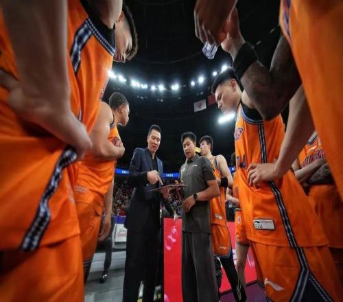 CBA常規(guī)賽第27輪，上海久事男籃11296勝山東高速男籃