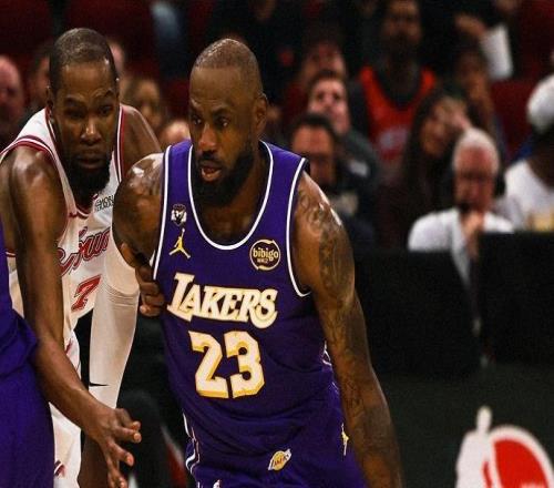 東契奇40+9+10，詹皇14中13轟30分完勝杜蘭特，湖人力克火箭7連勝