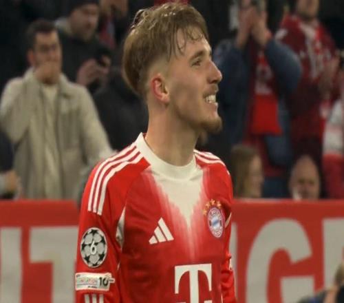 卡爾18歲24天成為歐冠打進4球第二年輕球員，僅次于亞馬爾