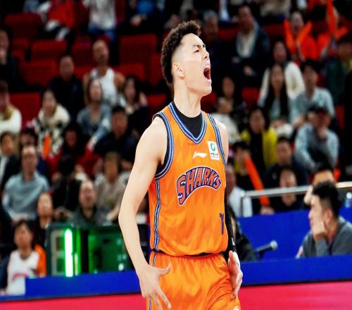 轟21分+5記三分!中國(guó)男籃26歲神射手崛起:雙李組合同閃耀