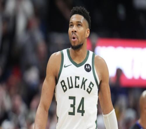 Shams：字母哥遭遇左膝過度伸展和骨挫傷，將在一周后復查