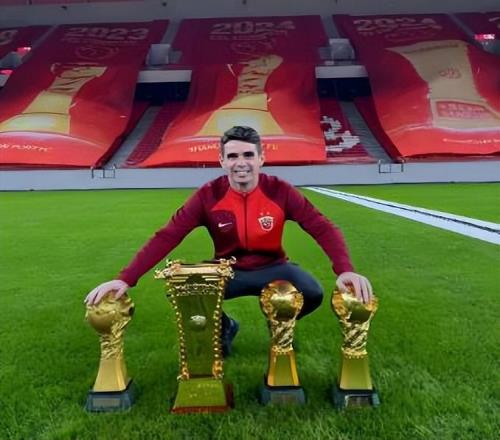 喜訊！他在上港曾被重點培養(yǎng)卻沒踢出來，如今離隊后成海牛主力