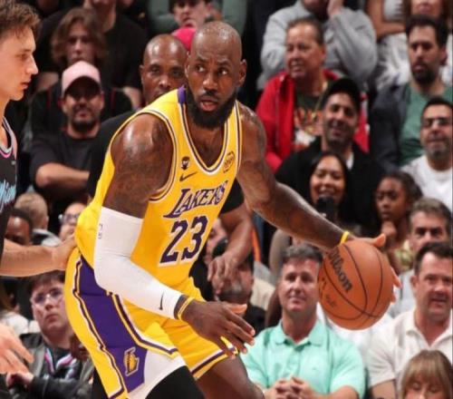 NBA新排名！湖人21勝6負聯(lián)盟第一，馬刺鎖定季后賽，騎士躲過一劫