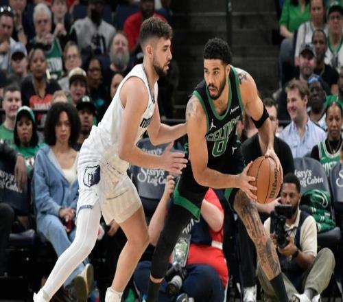 綠凱四連勝！布朗連續三場30+被贊最佳！塔圖姆15中3+3失誤太拉胯