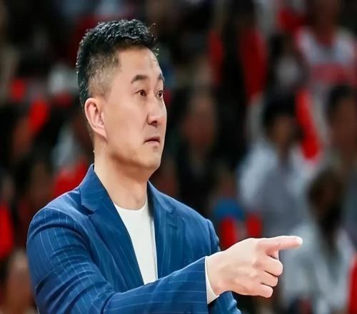 杜鋒：三個姐姐供他打球，奪冠后為姐姐養子，風光背后有淚水