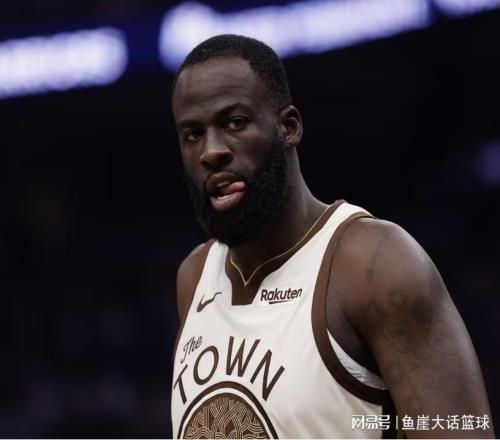 完??！格林0分4失誤，杜倫23+6波爾津吉斯受傷，波杰15+7全隊最高