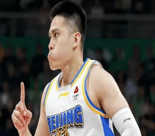 北京9383逆轉(zhuǎn)遼寧球員評(píng)價(jià)：3人優(yōu)秀，陳盈駿良好，6人低迷