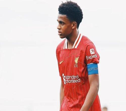 曼聯欲挖利物浦青訓小穆夏拉！紐卡拒絕吉馬良斯報價，想買得加錢