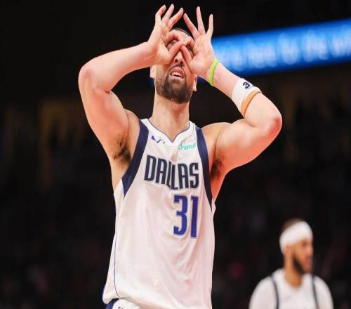 克萊湯普森談在達拉斯獨行俠隊打球真實感受:達拉斯是最棒的