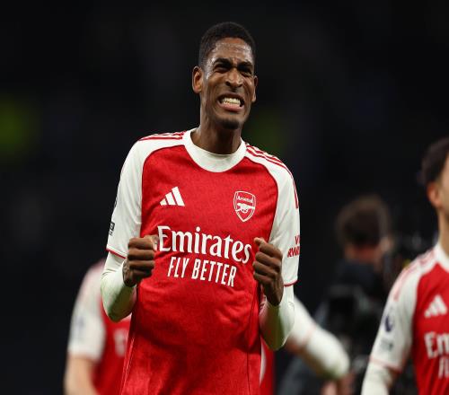 阿斯報(bào)道：莫斯克拉本有機(jī)會(huì)為哥倫比亞國家隊(duì)效力但他更傾向于西班牙隊(duì)_英超直播