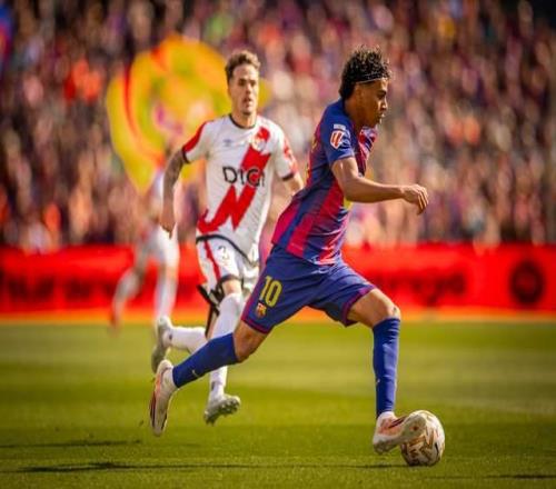 亞馬爾遭爭(zhēng)議判罰，鐵衛(wèi)一劍封喉！巴薩5連勝，坐等馬競(jìng)死磕皇馬