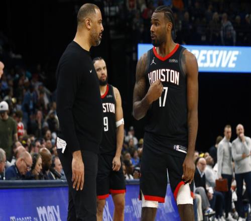 近期極其低迷的伊森是否值得火箭續約續約合同的大小多少合適