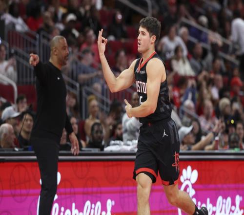 火箭險勝熱火烏度卡終于悟道火箭三球員創紀錄的背后皆有跡可循