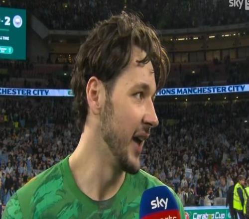 特拉福德：贏得獎(jiǎng)杯是夢想成真對我來說這個(gè)賽季真的很艱難