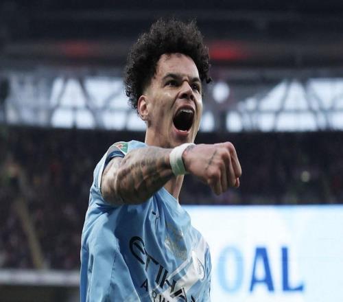 曼城第9次奪得英聯(lián)杯冠軍，僅次于10次奪冠的利物浦