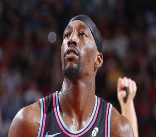 2017年白邊后熱火隊史首人！阿德巴約狂攬32+21大號兩雙