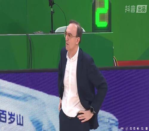 遼籃為何遭逆轉賽后烏戈怒批球隊防守，點名批評一人，一針見血